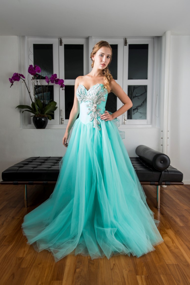 Deep Sweetheart Gems Crested Blink Gown